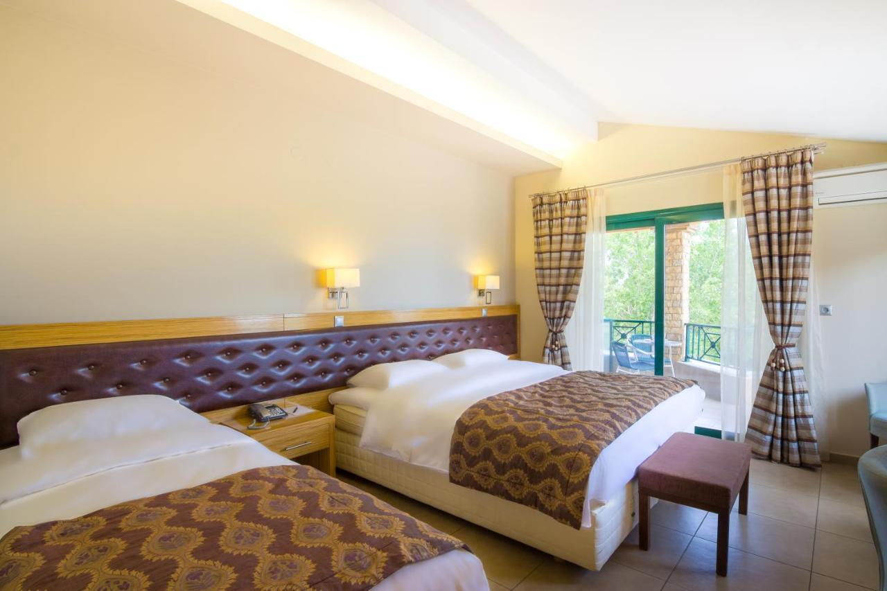 Ismaros Hotel Marónia Buitenkant foto