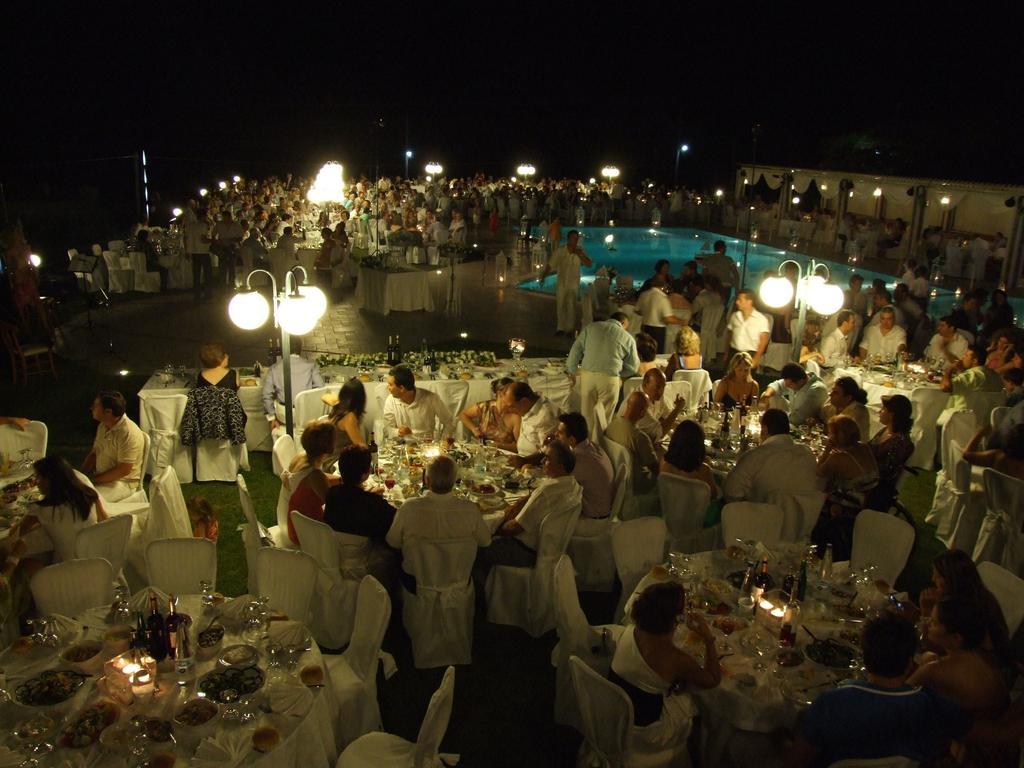 Ismaros Hotel Marónia Buitenkant foto