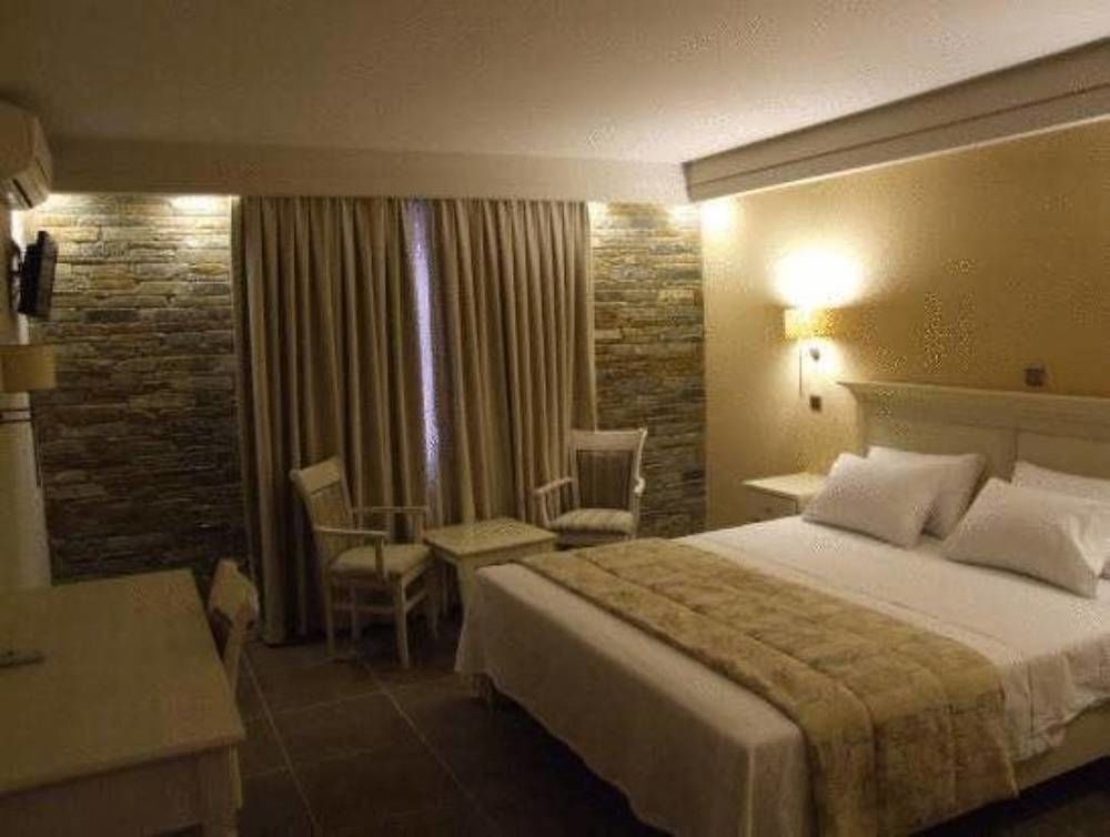 Ismaros Hotel Marónia Buitenkant foto